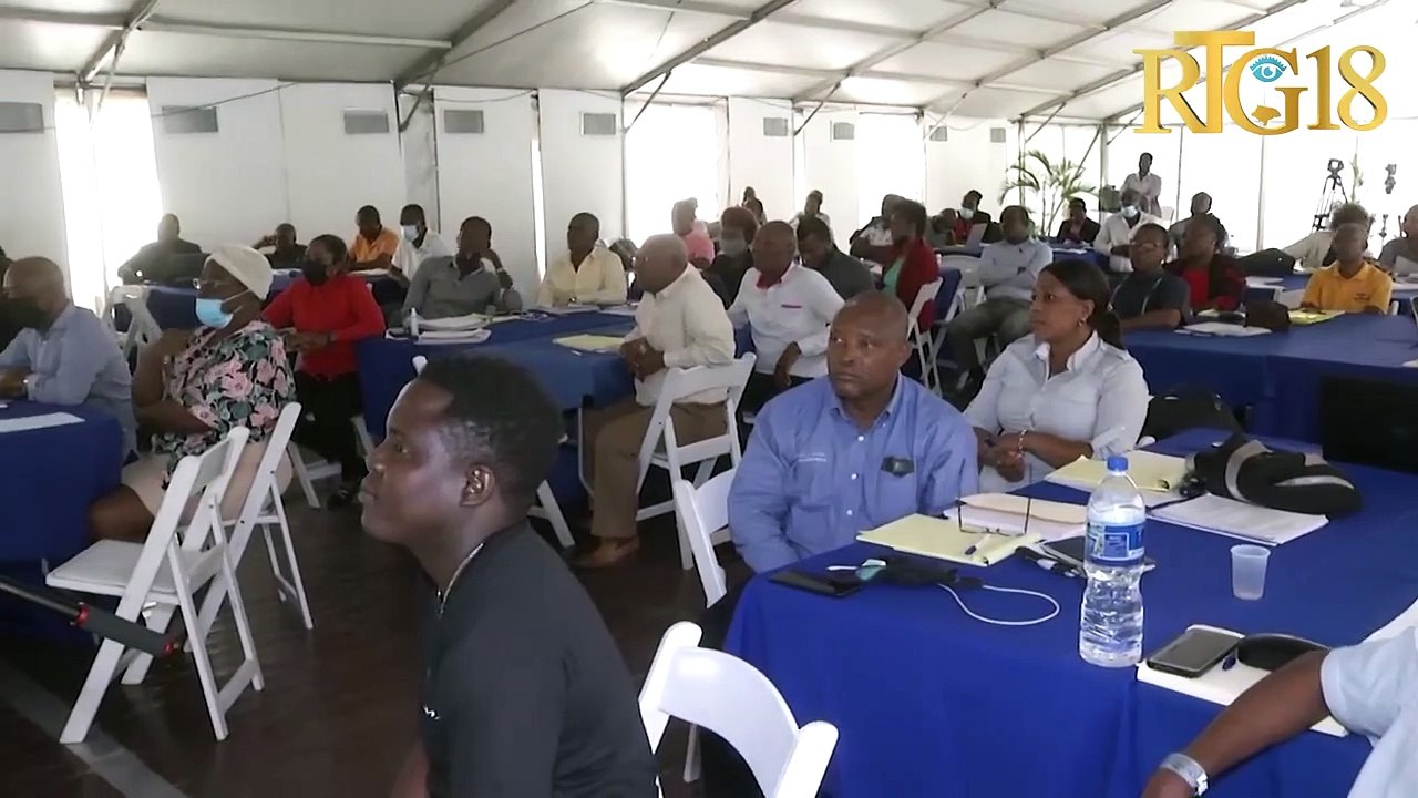 Ministè edikasyon nasyonal klotire atelye validasyon dokiman kad akreditasyon lekòl prive yo.