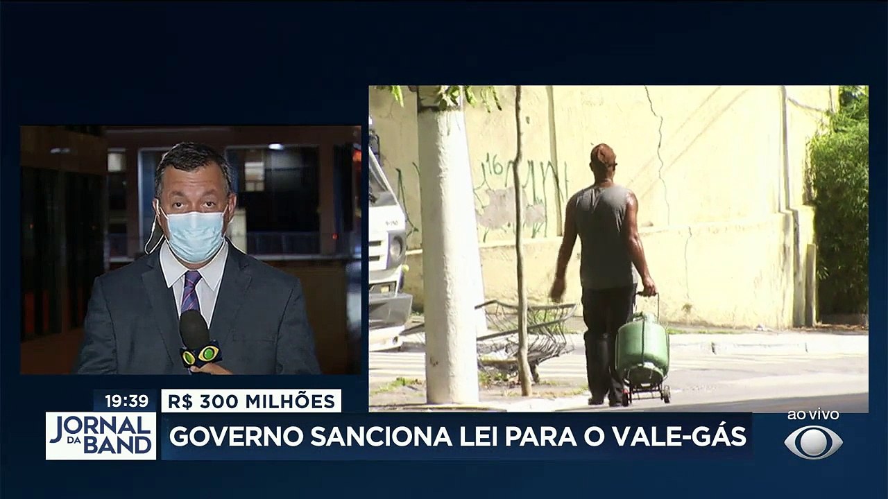 Uma notícia que interessa a milhões e milhões de brasileiros. O governo federal sancionou a lei que libera trezentos milhões de reais este mês para financiar ao Vale-Gás