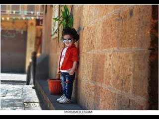 "آدم" أصغر عارض أزياء فى مصر.. "لسه ماقلعش البامبرز"