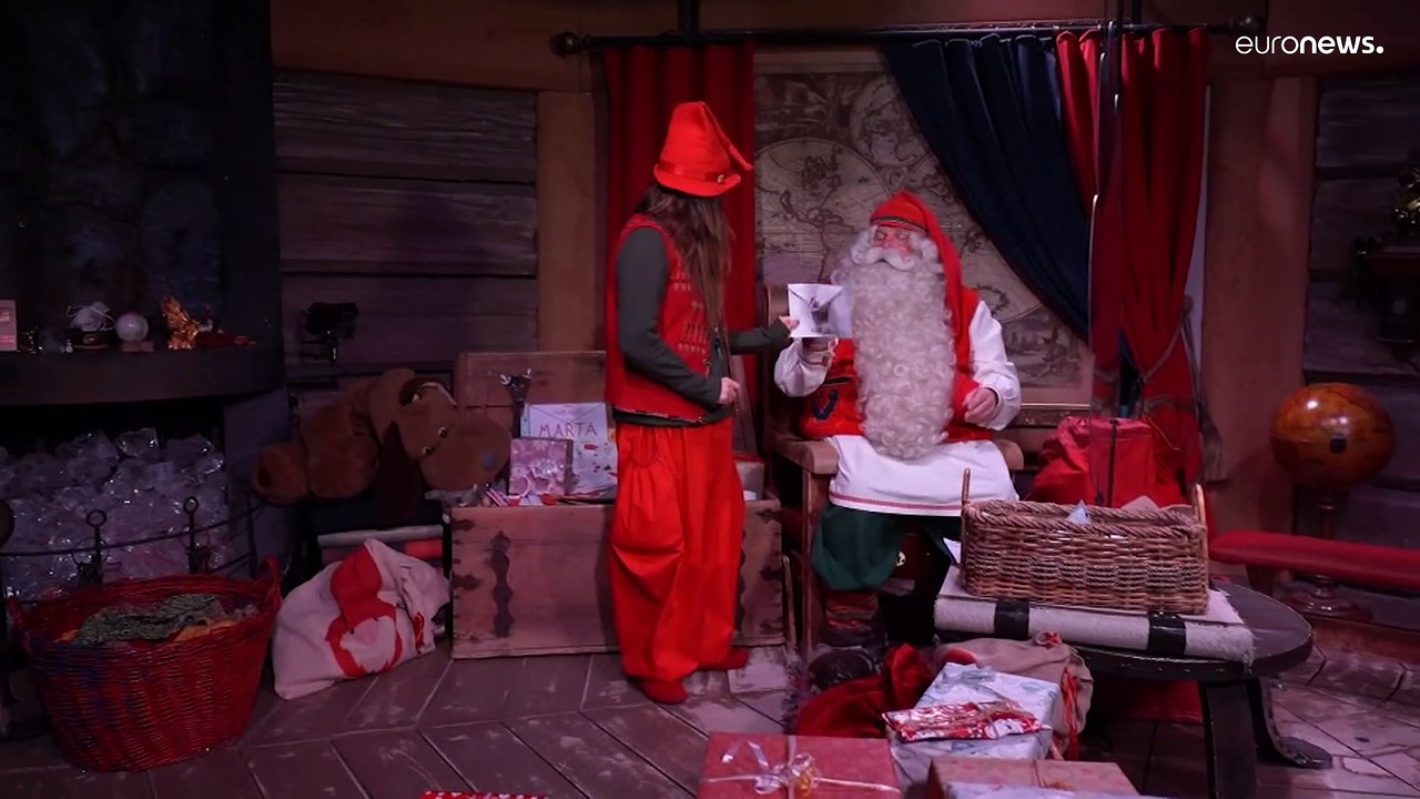 Hoffen auf Besucher im Weihnachtsmanndorf