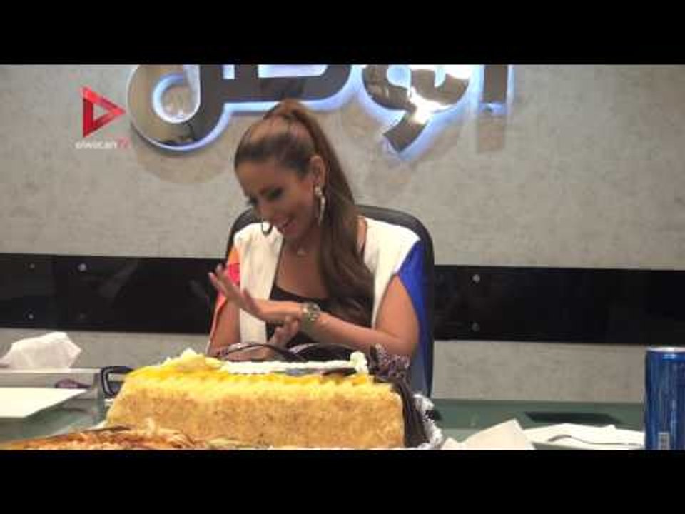 مي سليم: "عندي عقدة نفسية وبحب الأبيض"