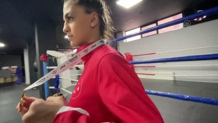 Muaythaide dünya şampiyonu Tuğçe Bektaş'ın hedefi unvanını korumak