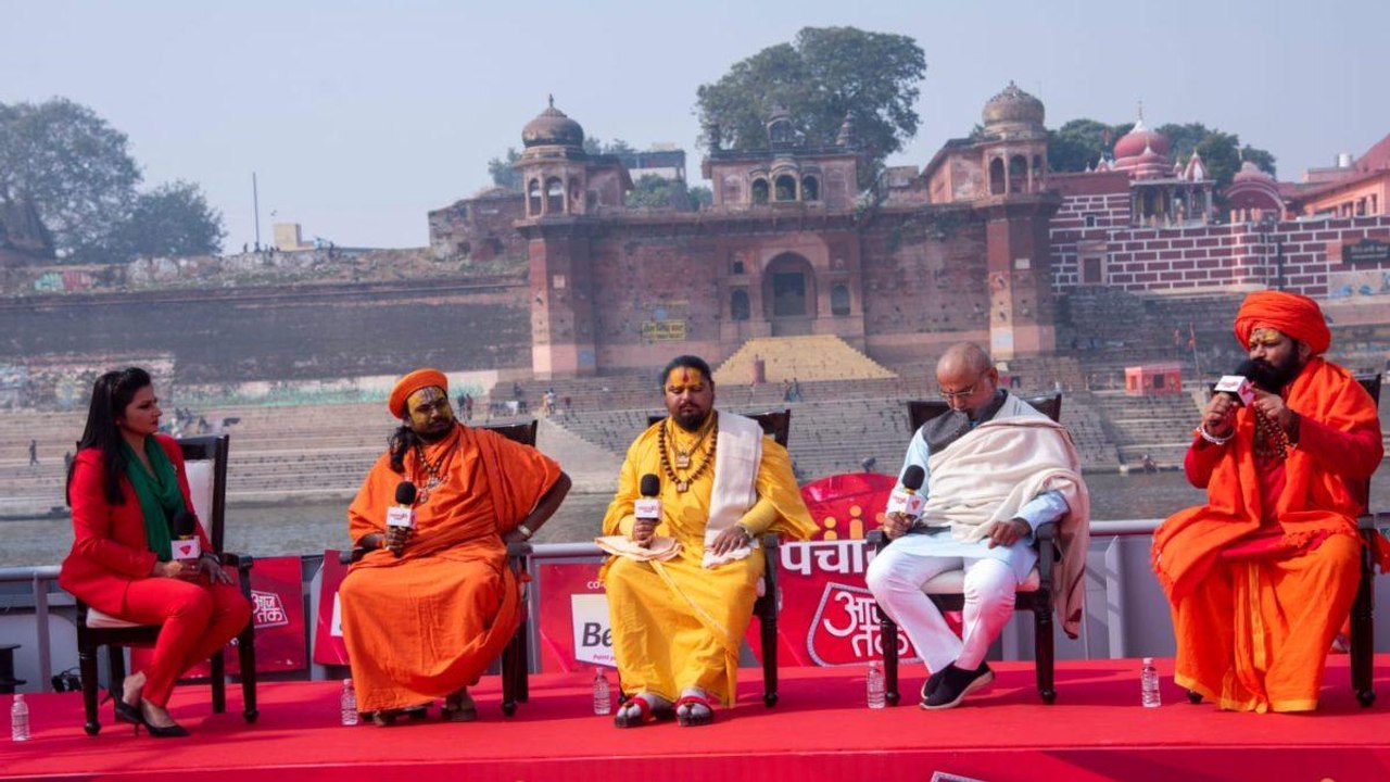 Panchayat: Who will get the blessings of Mahants of Kashi?