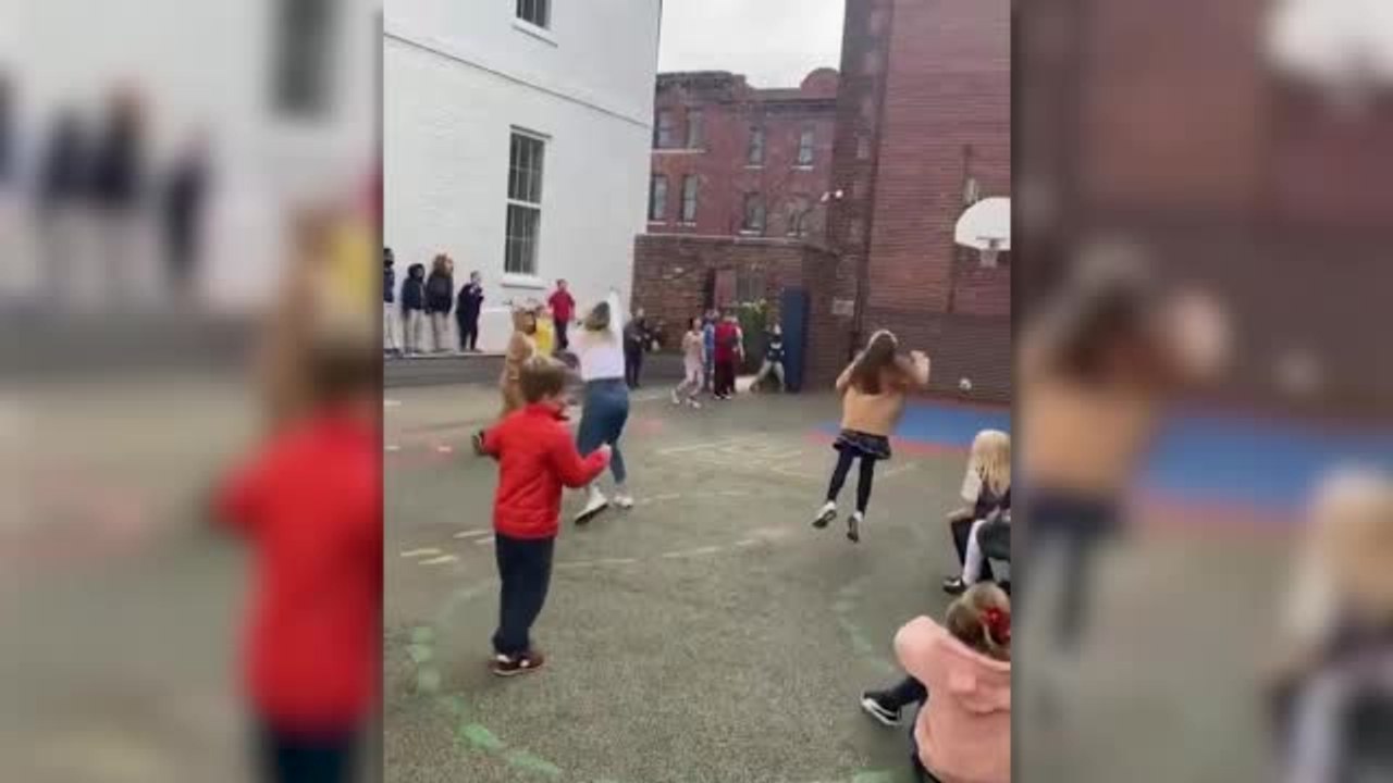 Teacher's basketball shot sparks playground pandemonium - video Dailymotion
