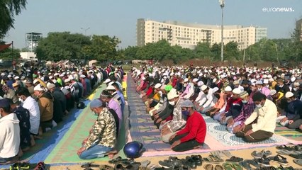 المصلون المسلمون تحت الضغط في الهند ولا يجدون مكانا للصلاة