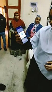 طالبة بالثانوية الأزهرية بالأقصر تبتكر تطبيق Stop here للترجمة لـ4 لغات