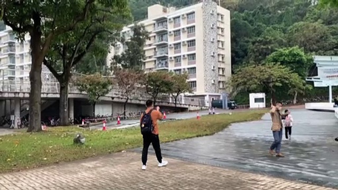Mais duas esculturas removidas em Hong Kong