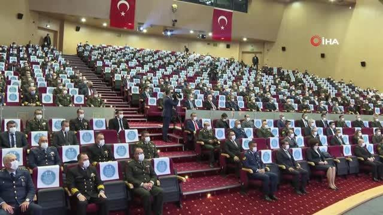 Son dakika haberi... Milli Savunma Bakanı Hulusi Akar: "(Yunanistan'ın silahlanma çalışması) Birtakım ülkelerin teşvik ve tahrikleriyle kendilerince silahlanmak suretiyle...