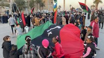 Libyalılar egemenliklerinin 70'inci yılını Şehitler Meydanı'nda kutladı