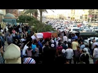 لحظة خروج جثمان الشهيد "أحمد فايز" من مسجد الحصري