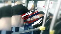 Bursa'da otobüste örgü ören yaşlı adam sosyal medyada gündem oldu