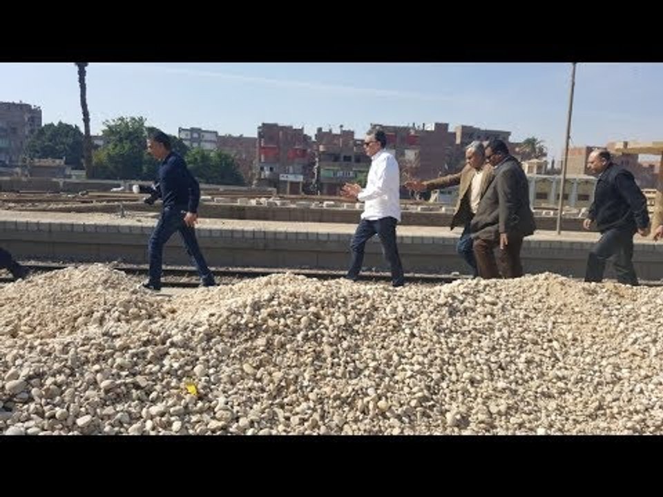 وزير النقل يتفقد أعمال التطوير بمحطة سكة حديد أ...