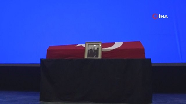 Prof. Dr. Alaeddin Yavaşca için Atatürk Kültür Merkezi'nde cenaze töreni düzenlendi