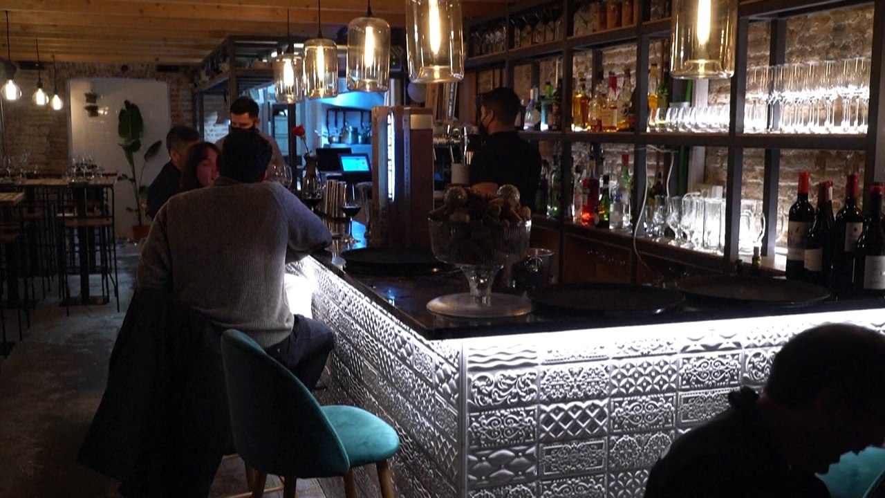 'Die Touristen werden stornieren': Corona-Zahlen in Spanien explodieren