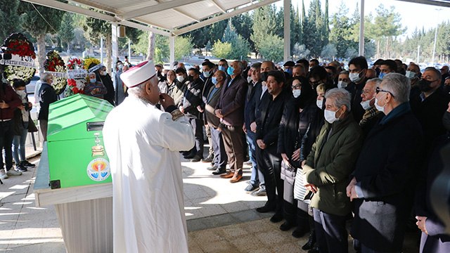 Faruk Tınaz Adana'da son yolculuğuna uğurlandı