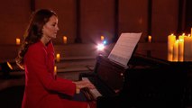 Kate Middleton sorprende a todos tocando el piano en un concierto de Navidad