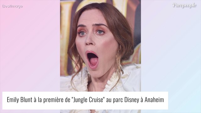 Emily Blunt malchanceuse à Noël : elle reçoit un cadeau... qu'elle avait déjà offert !