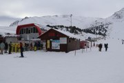 Ergan Dağı Kış Sporları ve Doğa Turizm Merkezi'nde kayak heyecanı