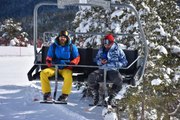 Keltepe Kayak Merkezi hafta sonunda kayakseverlerin ilgi odağı oldu