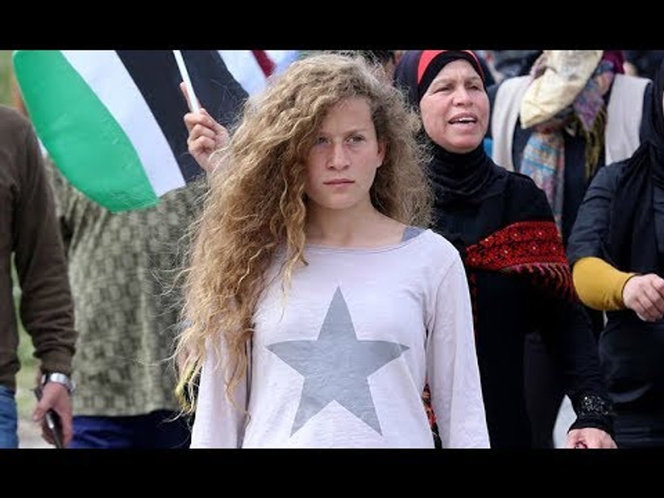 من هي "عهد التميمي" التي تم اعتقالها فجر اليوم...