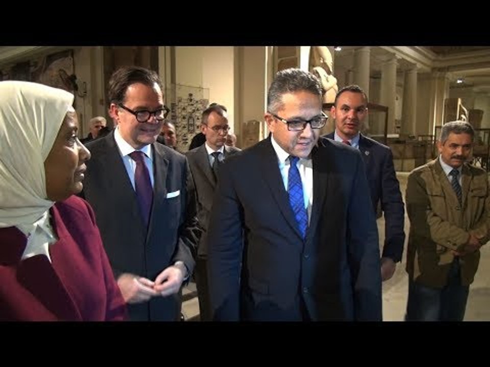 وزير الآثار يفتتح معرض "دير المدينة" بالمتحف المصري بحضور السفير الفرنسي