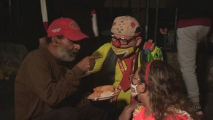 La hallaca, el sabor de la Navidad venezolana para quienes habitan en la calle