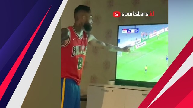 Tebakan Diego Michiels Benar, Arah Tendangan Penalti Singapura Digagalkan Nadeo