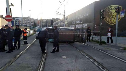 Güngören'da tramvay yolunda kaza