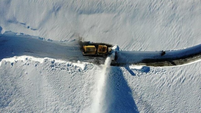 Muş’ta kar kalınlığı 4 metreye ulaştı