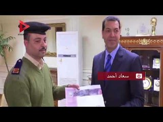 محافظ أسيوط يكرم 3 أمناء شرطة أنقذوا طفلا سقط من الطابق الثالث