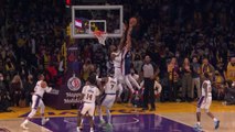 Claxton slams home dunk over LeBron