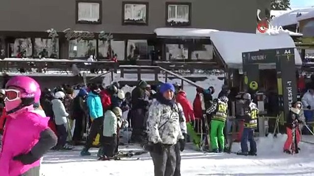 Uludağ’da pazar günü yoğunluğu... Tatilciler akın etti