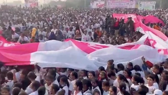 Congress shows strength through Girls marathon in Jhansi