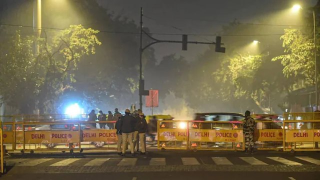 Omicron: Night Curfew in Delhi from Monday