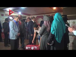 Download Video: بمناسبة عيد الأم وزارة الداخلية توزع الهدايا على أمهات السجناء