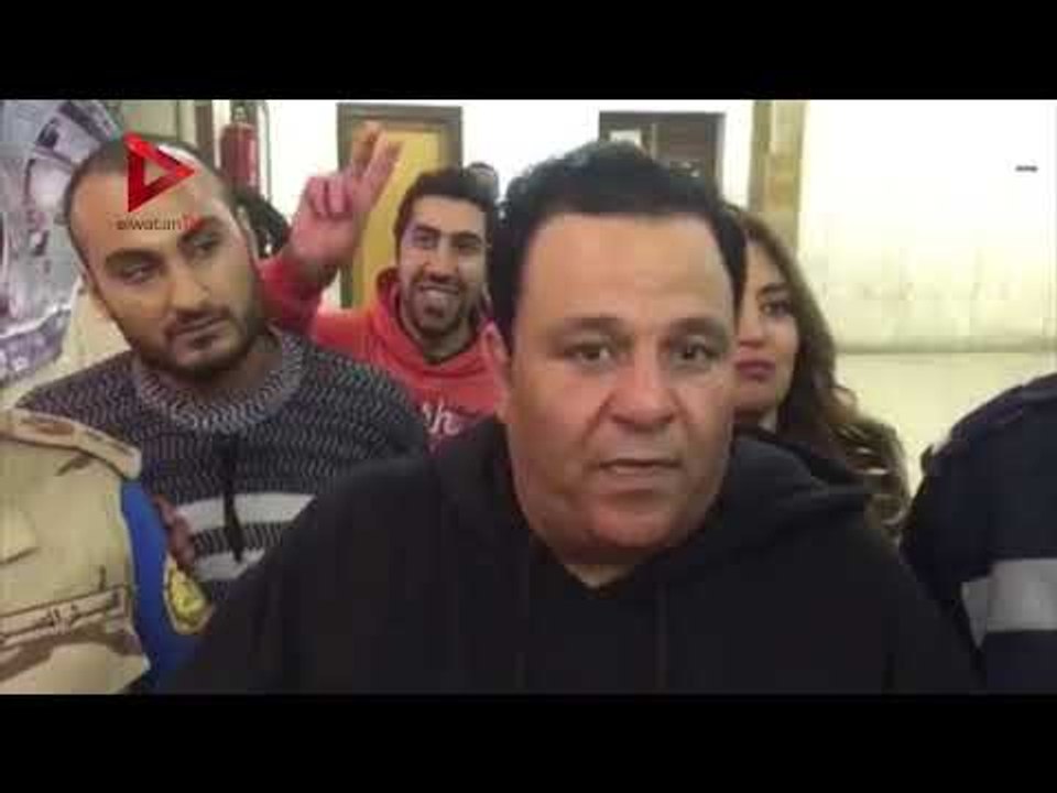 محمد فؤاد يدلي بصوته في الجامعة العمالية "شباب مصر جدعان"