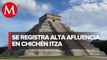 Miles de turistas visitan zona arqueológica de Chichén Itzá en Yucatán