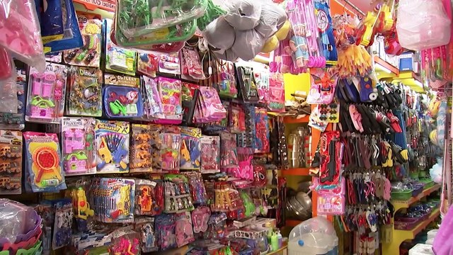 8 lang sa 200 na laruang ibinebenta sa mga pamilihan ang sumusunod sa regulasyon at maituturing na ligtas sa mga bata, ayon sa Ecowaste Coalition | 24 Oras