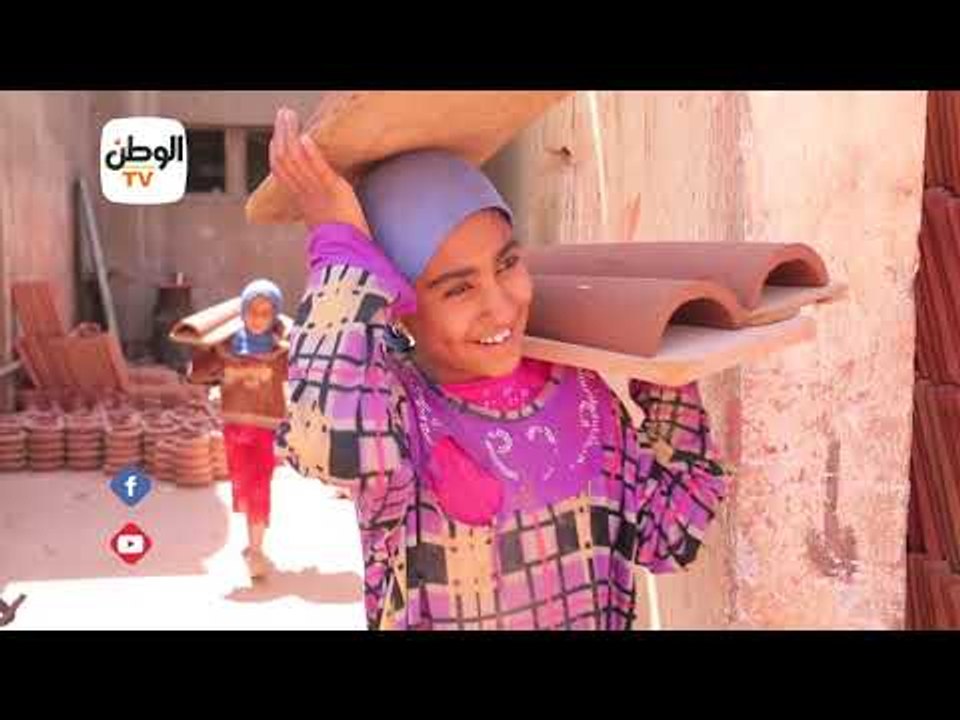 البنات في "الفسطاط".. صغيرات على الفخار