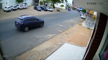 Homem rouba funcionário de restaurante popular em Sousa e câmeras flagram o momento da fuga