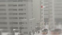 Japonya'da Şiddetli Kar Yağışı Hayatı Olumsuz EtkilediMeteoroloji, Kar Yağışına Karşı Uyardı