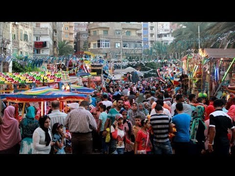 الليلة الختامية لمولد الولي الصوفي المرسي أبو العباس في الإسكندرية