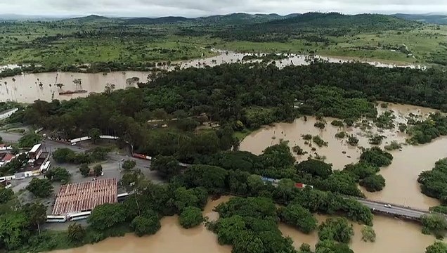 Восток Бразилии уходит под воду