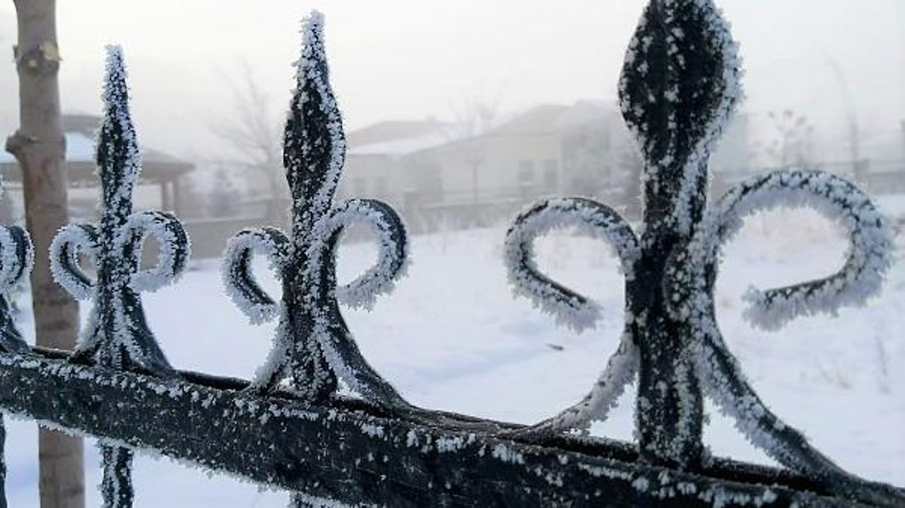 Ardahan'da Sibirya soğukları; araçlar çalışmadı, buz sarkıtları oluştu
