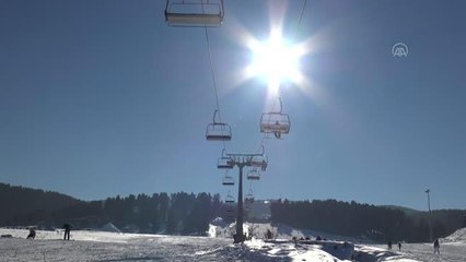 Kayak sezonunu açan Cıbıltepe'ye İran, Irak ve Azerbaycan'dan ilk turist kafileleri geldi