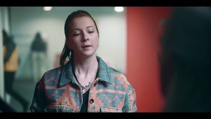 Cem Yılmaz'dan Netflix'te yayınlanacak stand-up gösterisi İçin 'The Witcher' temalı reklam