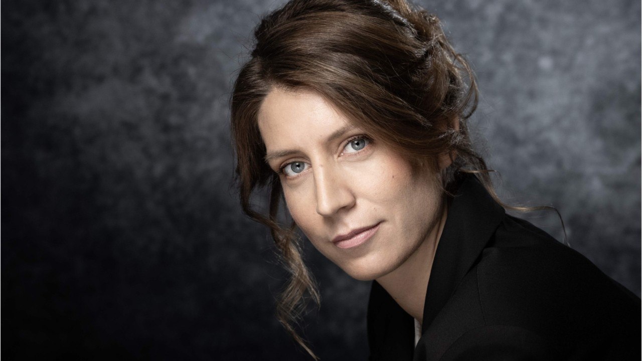 FEMME ACTUELLE - Qui est Adèle Van Reeth, nouvelle recrue de Laurent Ruquier dans l’émission "On n’est pas couché" ?