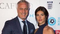 FEMME ACTUELLE - David Ginola : sa compagne pose entièrement nue et affole la toile