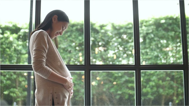 Accouchement : les positions pour soulager la douleur pendant le travail