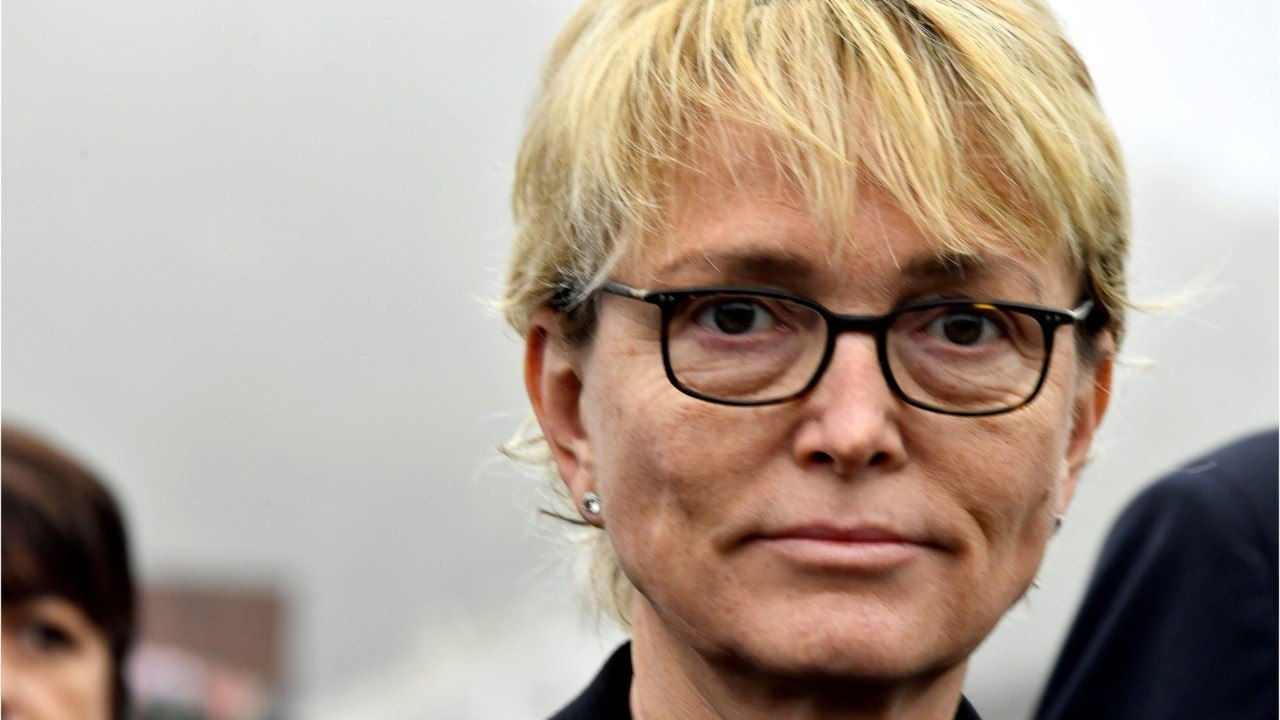 FEMME ACTUELLE - Obsèques de Jacques Chirac : l'émotion de Claude Chirac racontée par Line Renaud